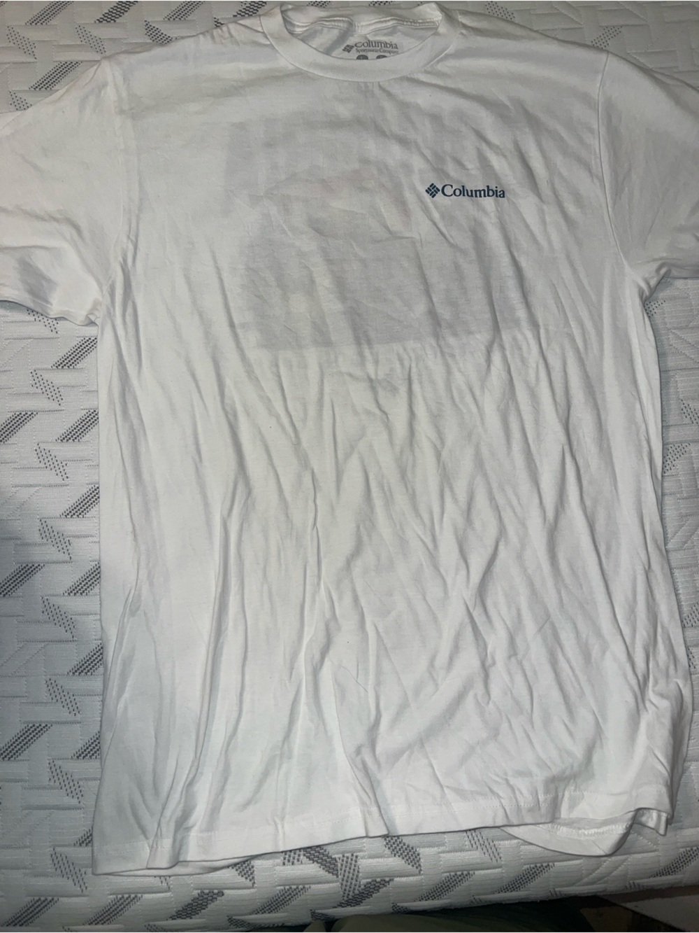 Men’s Columbia tee shirt new without tags